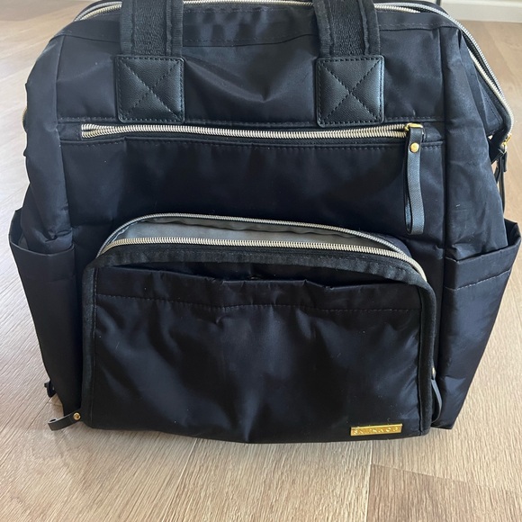 Skip Hop Wide Open Backpack Diaper Bag - Picture 2 of 9